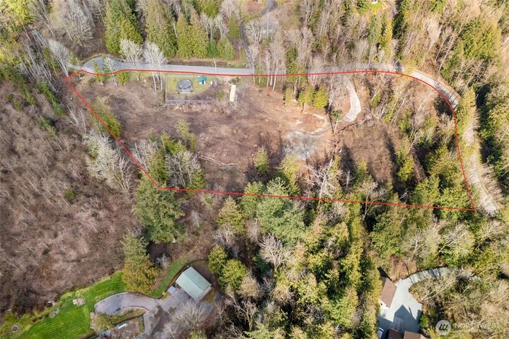 Property Photo: 7220 Cliffside Lane WA 98284