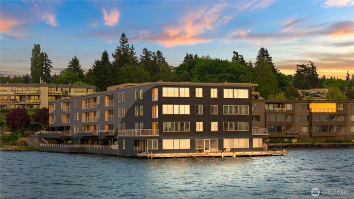 Property Photo:  733 S Lake St 312  WA 98033 