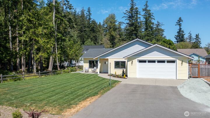 2410  27th Street  Anacortes WA 98221 photo