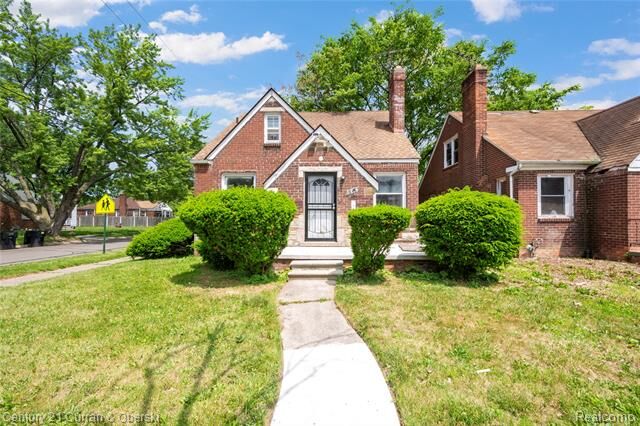 Property Photo:  19230 Mapleview Street  MI 48205 