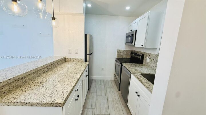 Property Photo: 13101 Memorial Hwy 104 FL 33161