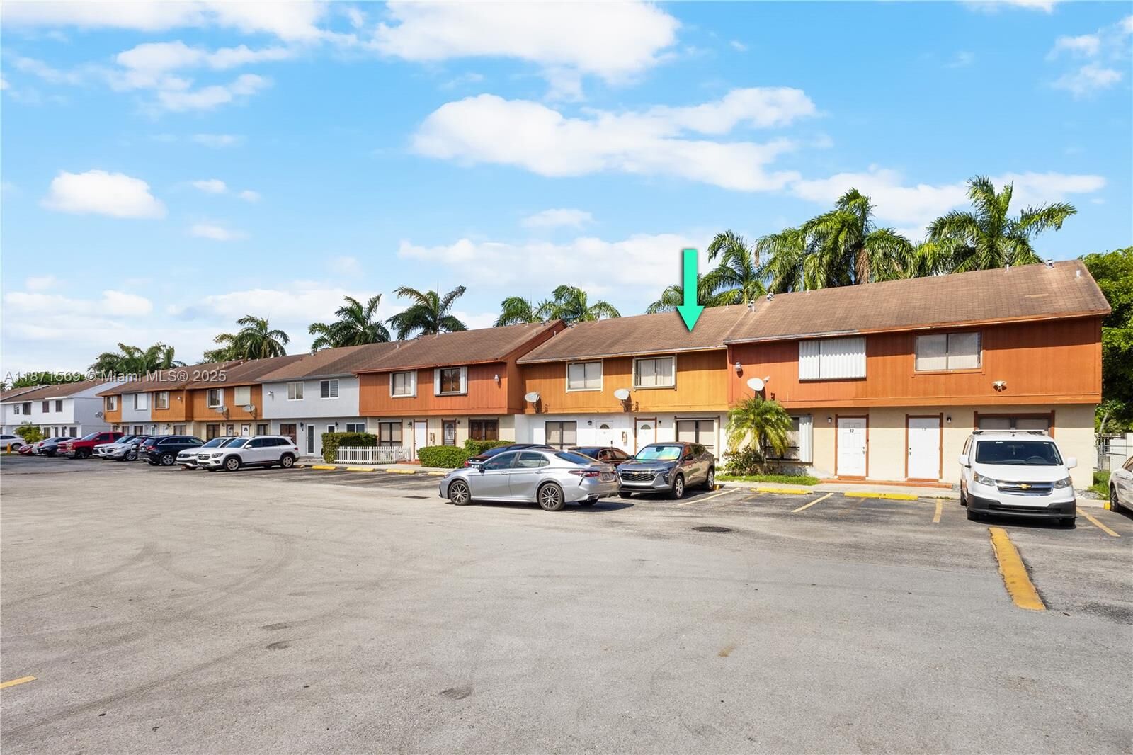 Property Photo:  8360 NW 8th St 11-2  FL 33126 