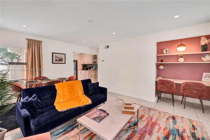 Property Photo:  1704 Rodman St 3  FL 33020 