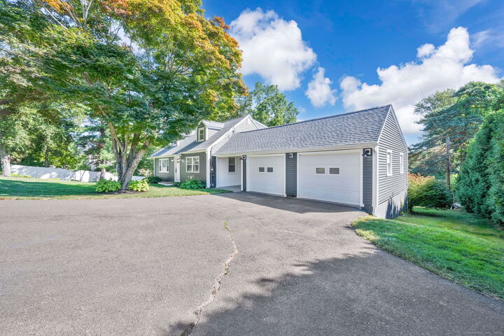 Property Photo: 196 East Chippens Hill Road CT 06013