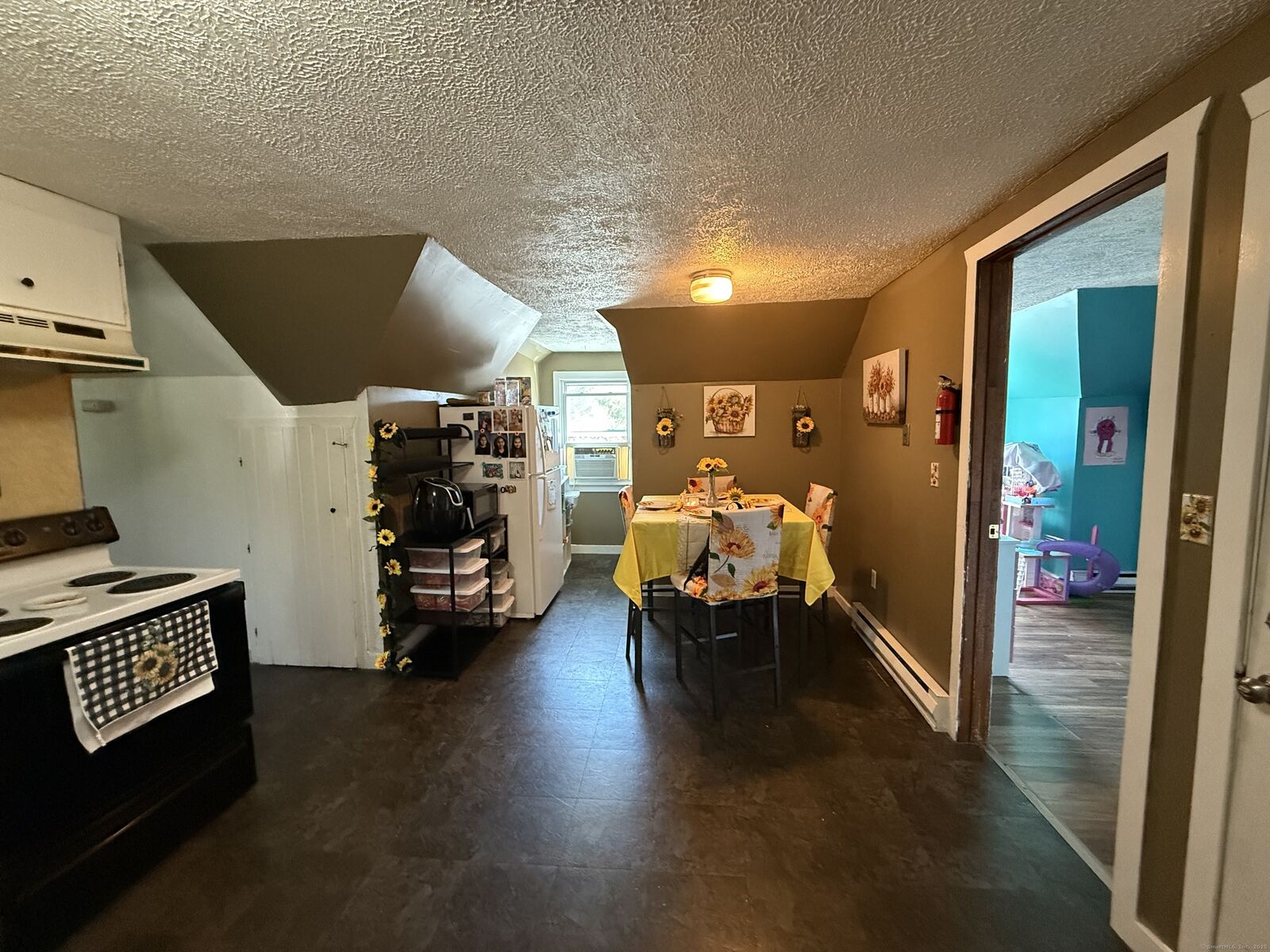 Property Photo:  56 Ingraham Place 4  CT 06010 