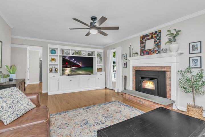 Property Photo:  10 Lantern Ridge Road  CT 06403 