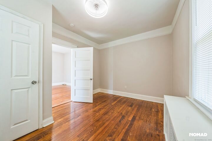 Property Photo:  28 Hollow Wood Lane  CT 06831 