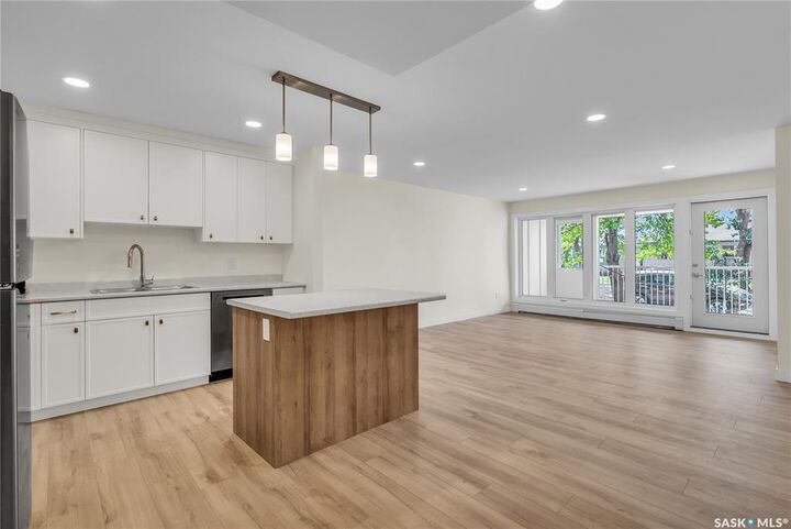 Property Photo: 318 108th Street W 103 SK S7N 1P8