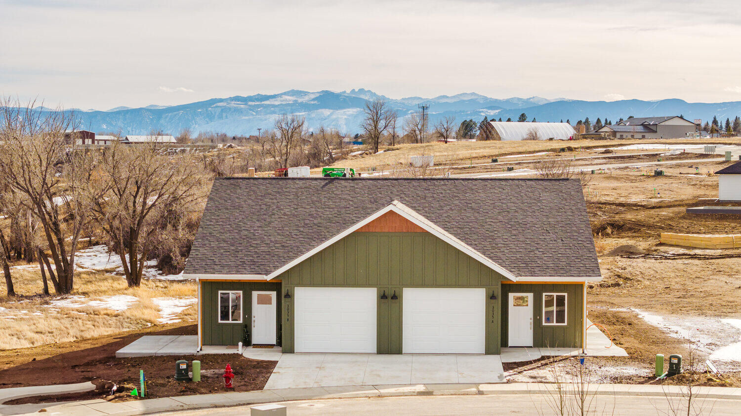 Property Photo:  3035 Real Bird Way B  WY 82801 