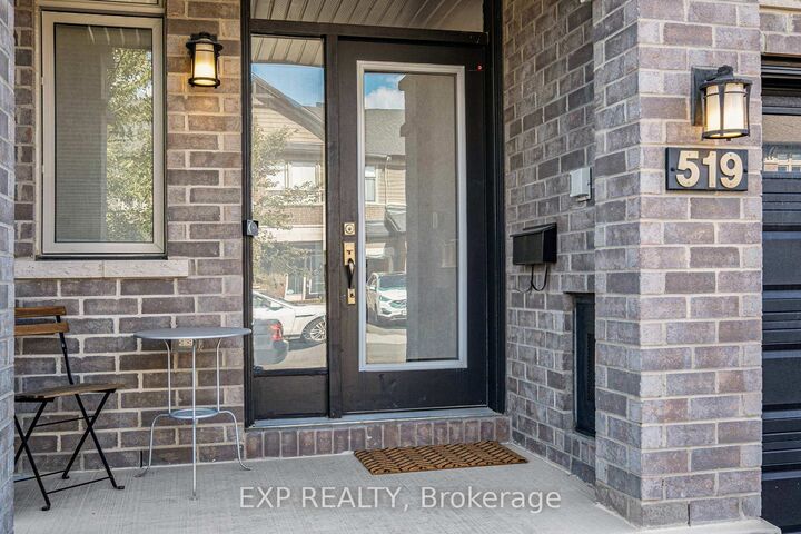 Property Photo:  519 Triangle Street  ON K2V 0M7 