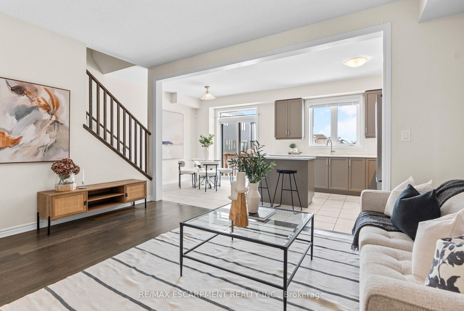 Property Photo:  158 Andover Drive  ON N0B 1M0 