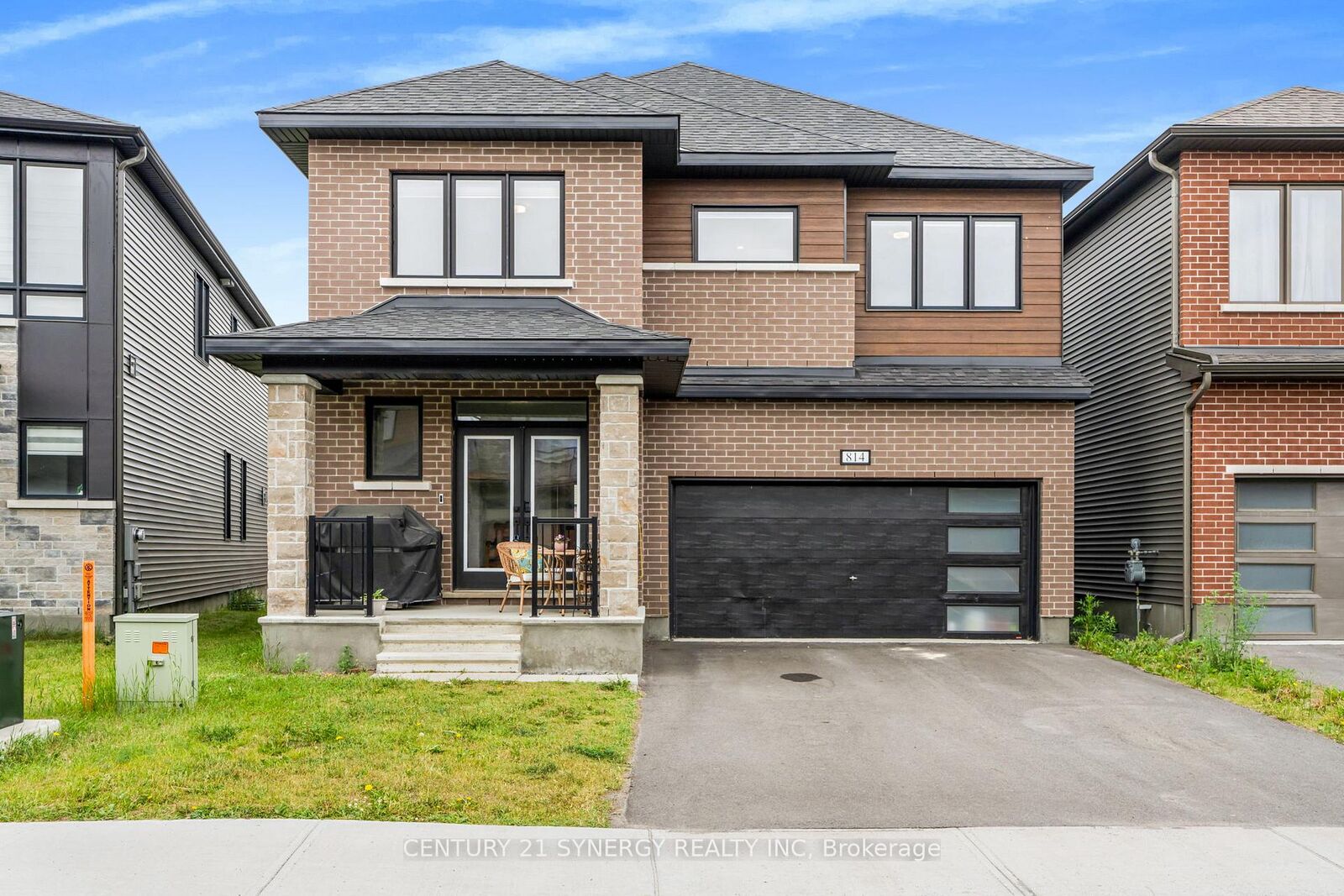 Photo de la propriété:  814 Crossgate Street  ON K2J 7E3 