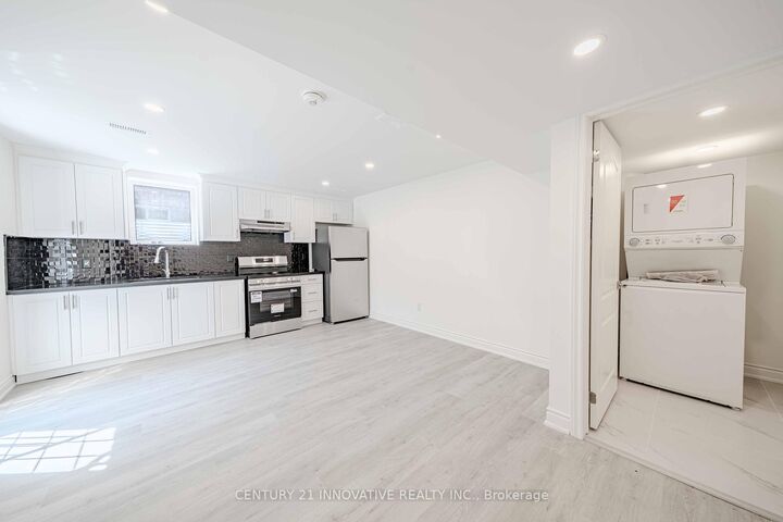 921 Langford Boulevard Bsmt  Bradford West Gwillimbury ON L3Z 4J2 photo