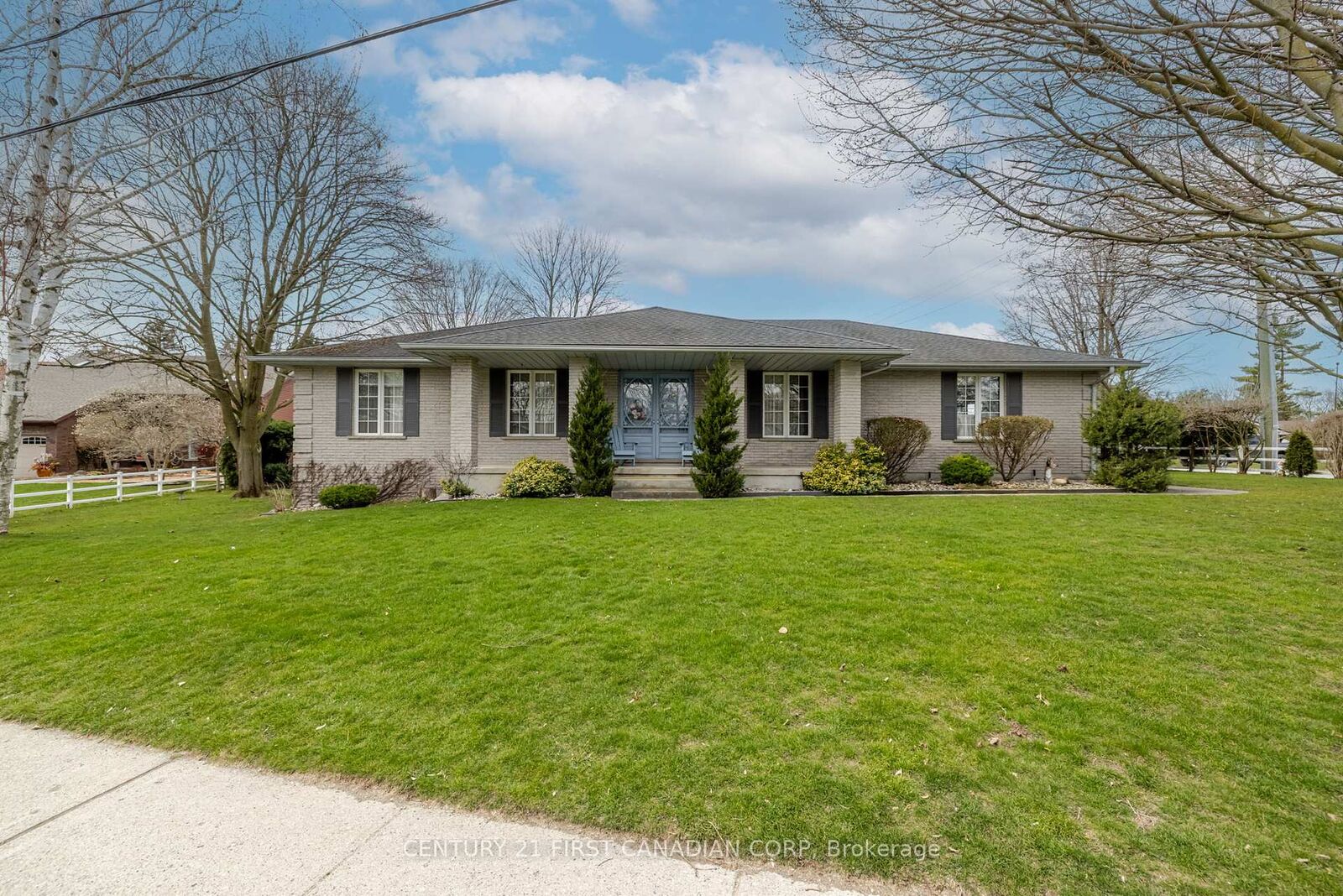 Property Photo:  196 Hull Road  ON N7G 3P2 