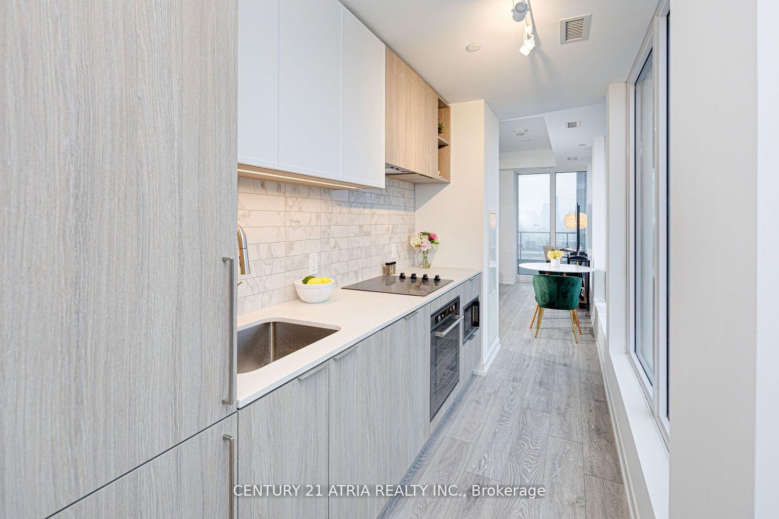 Photo de la propriété:  2020 Bathurst Street 1820  ON M5P 0A6 