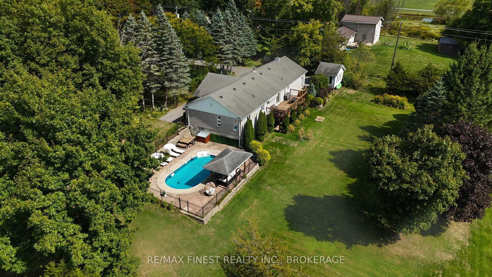 Property Photo:  112 Reynolds Road  ON K0E 1L0 