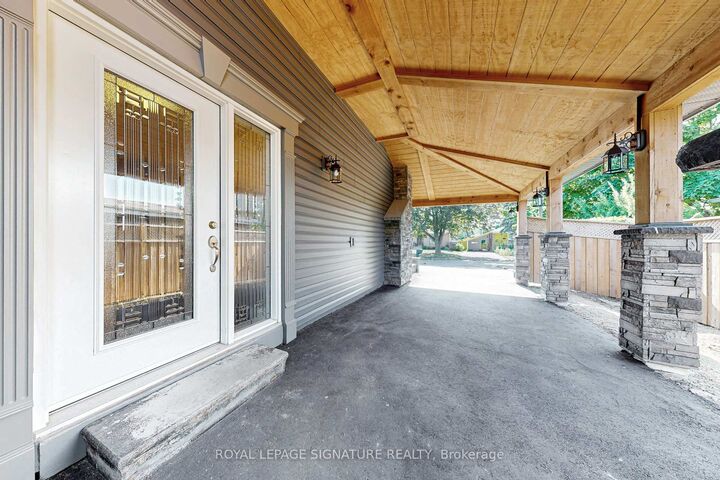 Photo de la propriété: 867 Antonio Street ON L1W 1T4