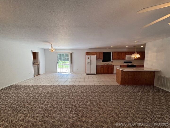Property Photo:  15005 S 125th Street E  OK 74470 