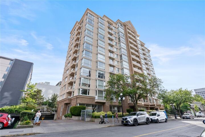 Property Photo: 835 View St 910 BC V8X 3L6