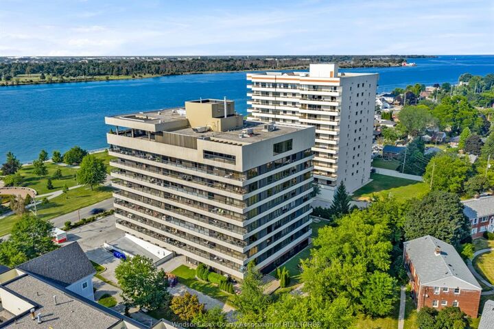 Property Photo:  5125 Riverside Drive East 202  ON N8S 4L8 
