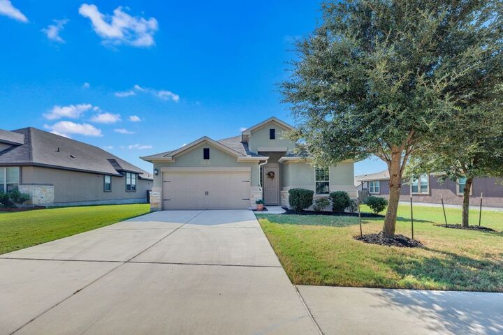 Property Photo:  19109 Quebrada Drive  TX 78660 