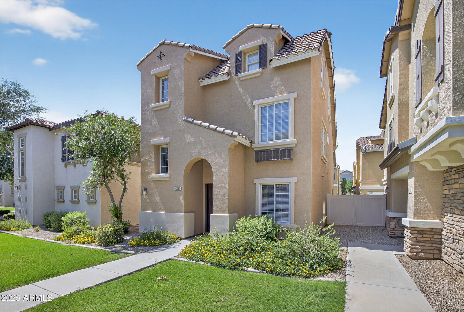 Property Photo: 4310 E Jasper Drive AZ 85296