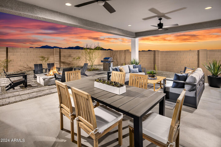 Property Photo:  12614 W Parkway Lane  AZ 85323 