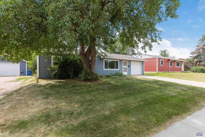 Property Photo:  121 E Fairmont Blvd  SD 57701 