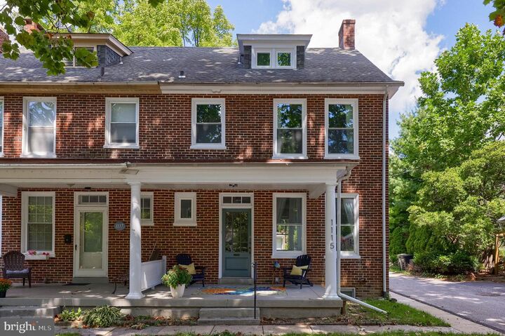 Property Photo: 1115 W Clay Street PA 17603