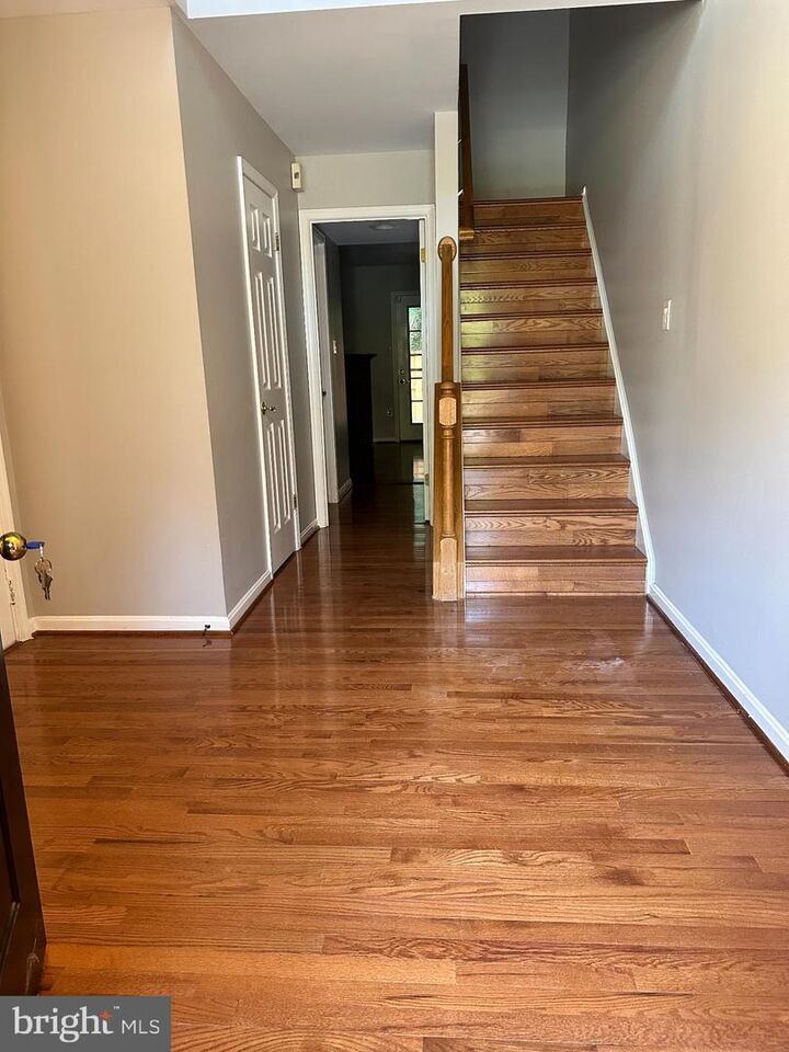 Property Photo: 6025 Crocus Court VA 22310