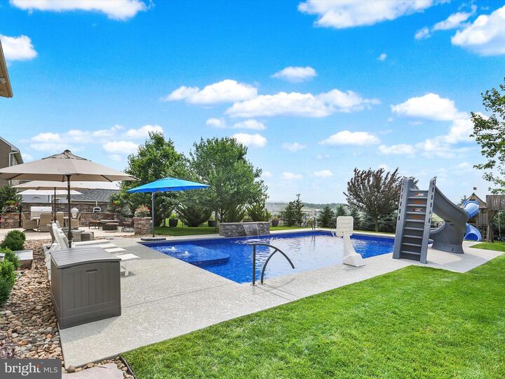 Property Photo: 1525 Zestar Drive PA 17055