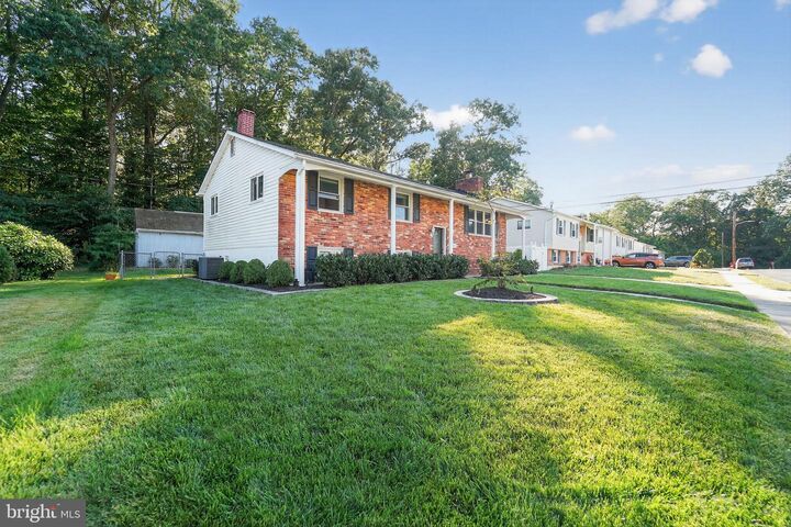 Property Photo: 1359 Rosanna Drive MD 21113