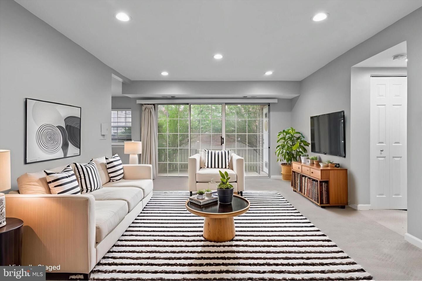 Property Photo: 1931 Wilson Lane 101 VA 22102