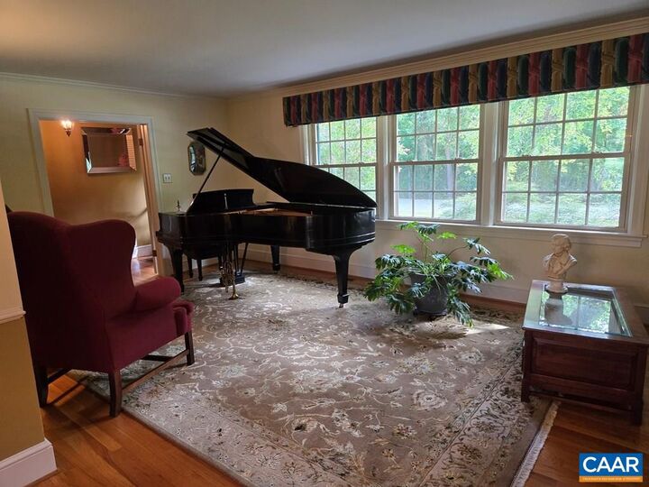 Property Photo:  701 Fourth Ave  VA 23901 
