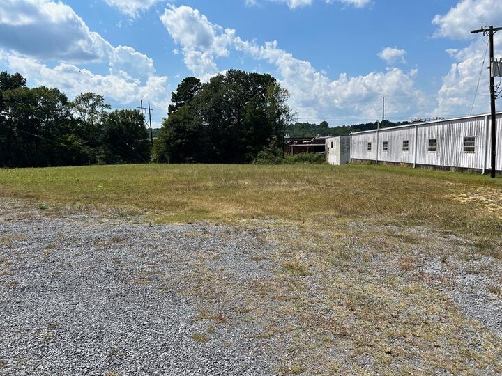 Property Photo: 945 Riverbend Rd GA 30721