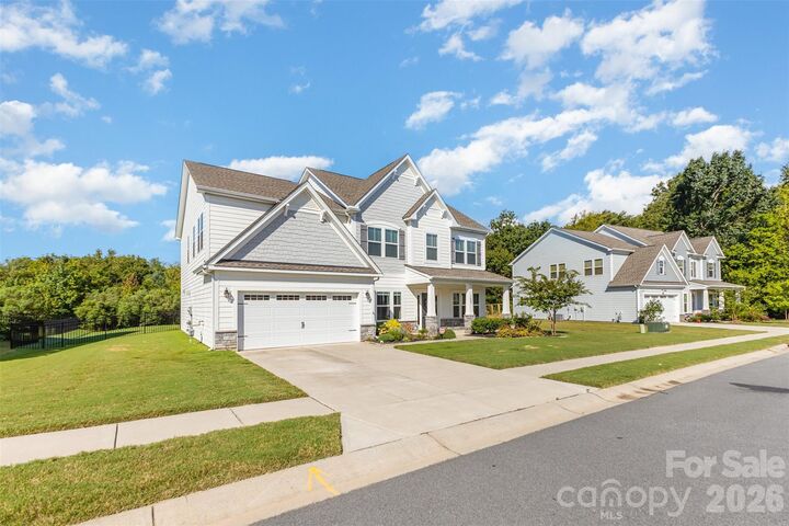 Property Photo: 1409 Brooksland Place NC 28173