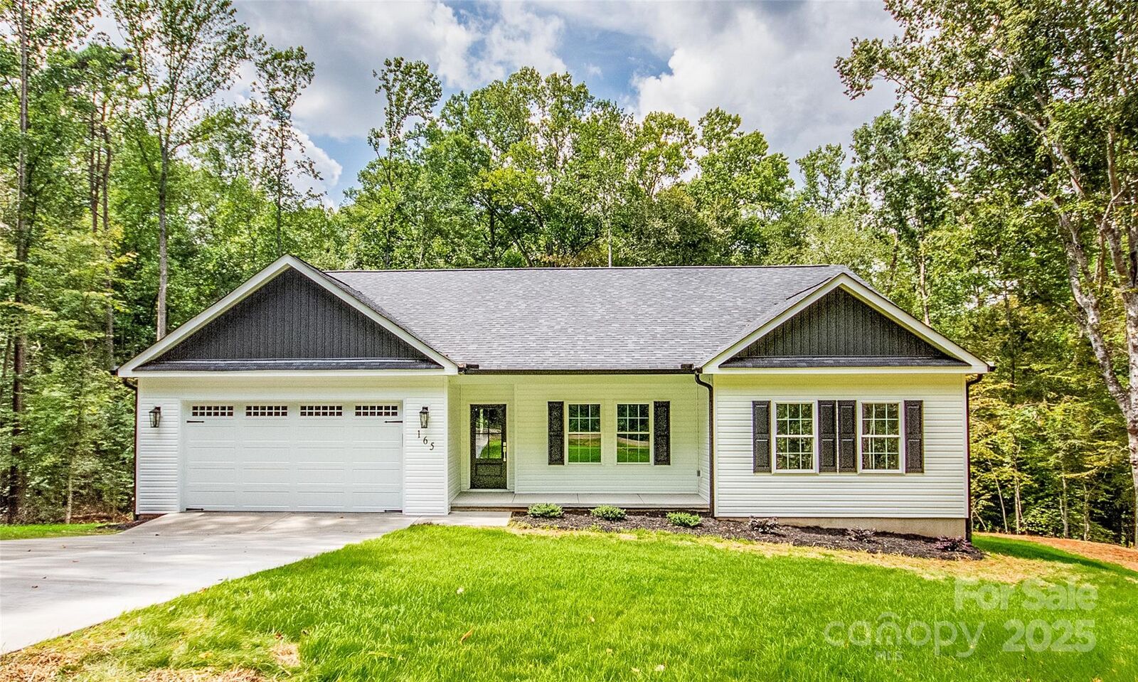 Property Photo: 165 Meadowlark Lane 26 NC 28625