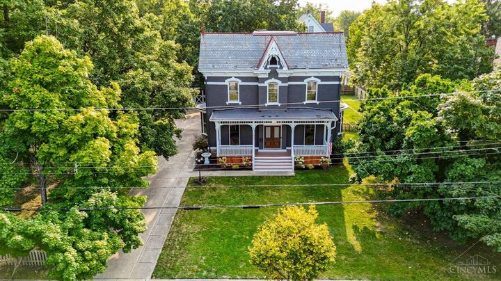 Property Photo: 8410 Curzon Avenue OH 45216
