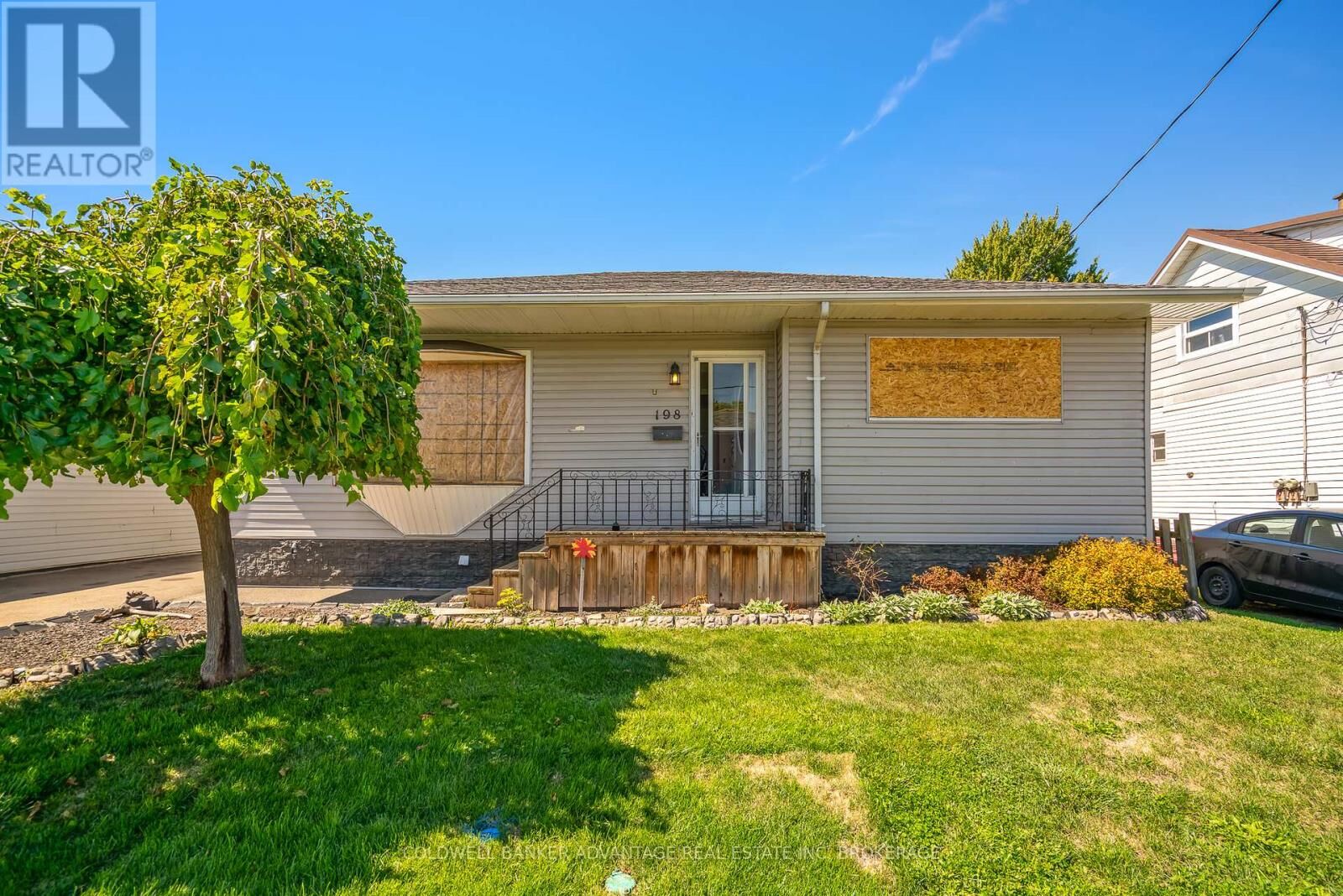 Property Photo:  198 Davis Street  ON L3K 1Z2 