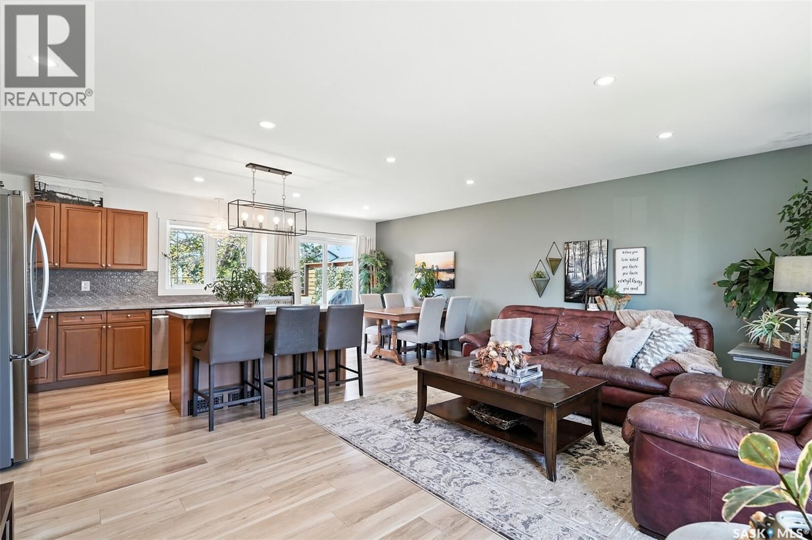 Property Photo:  229 2nd Street E  SK S0L 3J0 