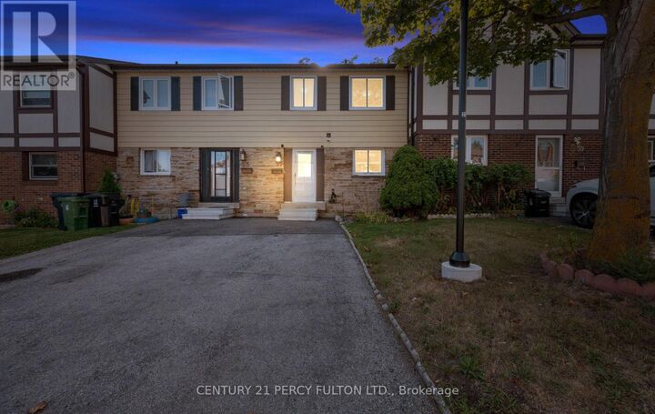 Property Photo: 57 Golden Appleway 111 ON M3A 3P2