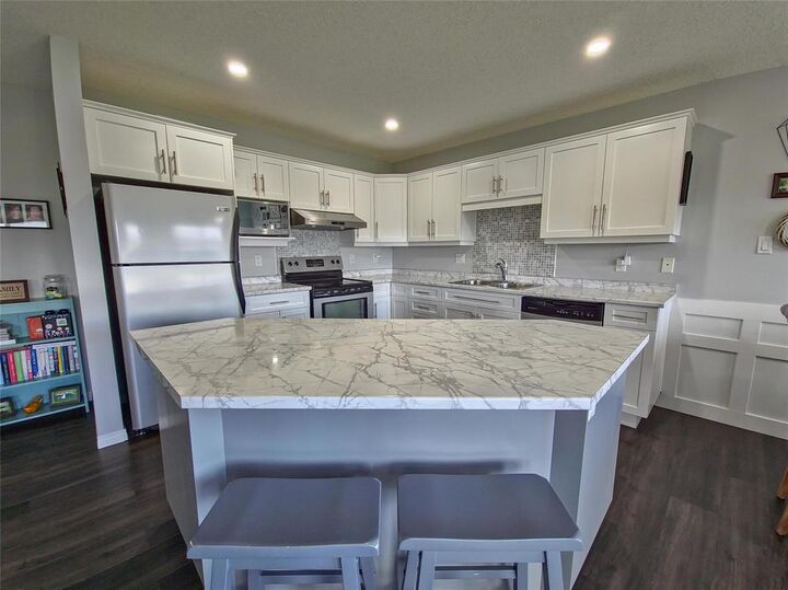 Property Photo:  39 Aldrin Way  MB R7A 2T7 