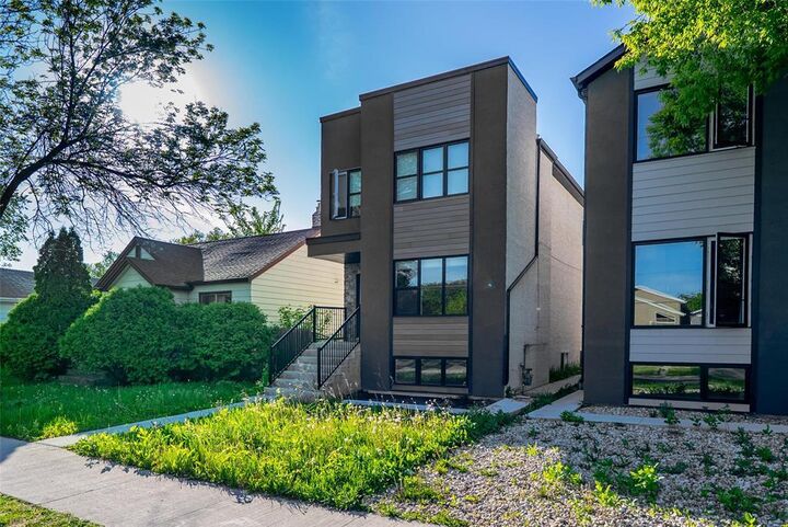 Property Photo:  41 Varennes Avenue  MB R2M 0N2 