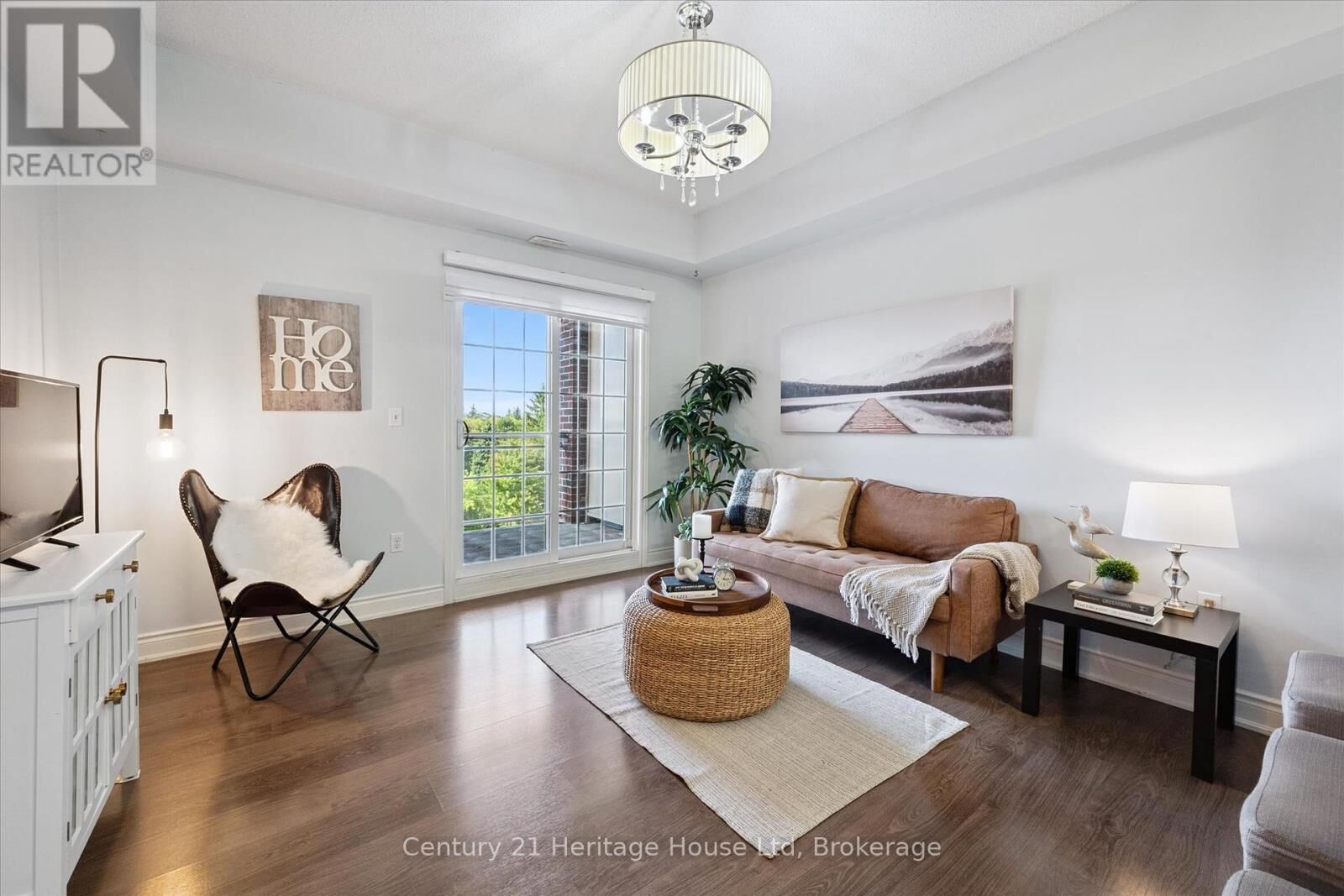 Property Photo:  1440 Gordon Street 404  ON N1L 1C8 