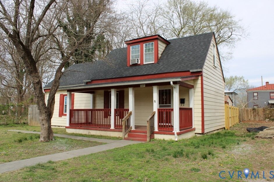 Property Photo: 1127 Upper Appomattox Street VA 23803