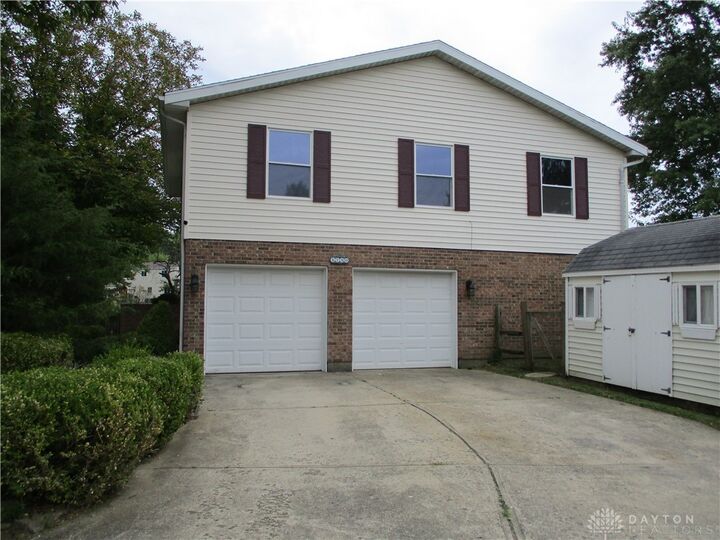 Property Photo: 4750 Whitewood Court OH 45424