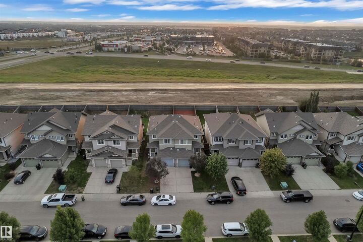 7301 Armour Crescent SW  Edmonton AB T6W 2S2 photo