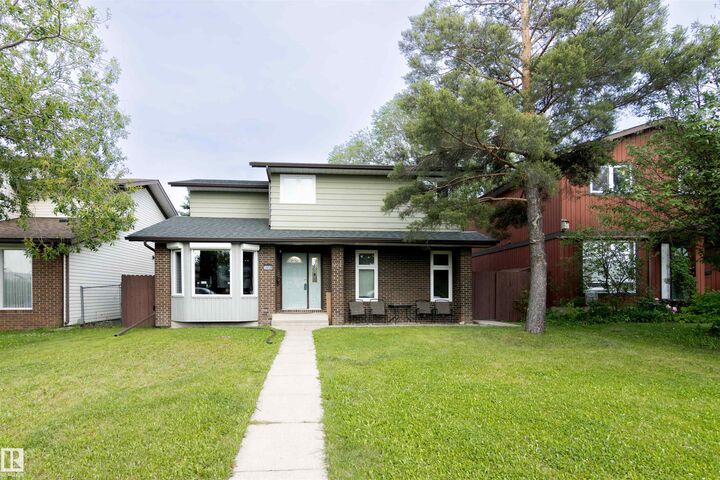 3959 55 Street NW  Edmonton AB T6L 1C1 photo