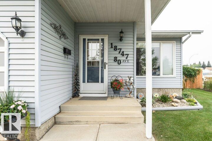 Property Photo: 18747 80 Avenue NW AB T5T 5B5