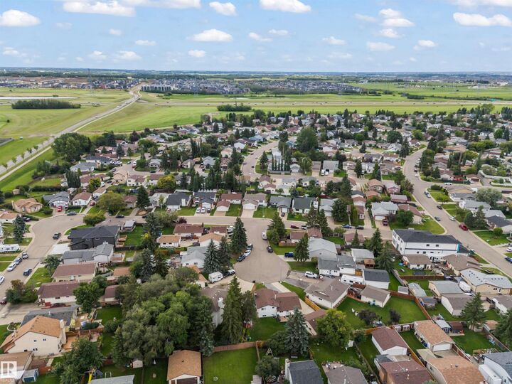 Property Photo: 3528 13 Avenue NW AB T6L 3B3